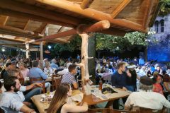 ΠΑΡΑΔΟΣΙΑΚΟ ΠΑΝΗΓΥΡΙ ΤΗΝ ΠΛΑΤΕΙΑ ΤΟΥ ΧΩΡΙΟΥ