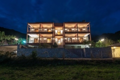 ΞΕΝΩΝΑΣ ΚΥΨΕΛΗ  by night